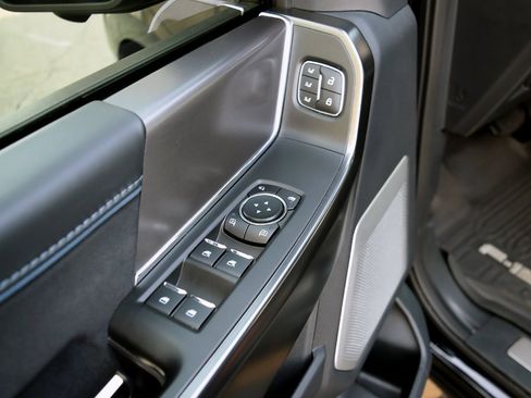 Used 2024 Ford F150 Platinum image 32