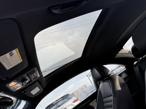 Used 2014 Volkswagen Beetle TDI image 15