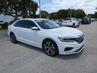 Used 2020 Volkswagen Passat 2.0T SEL FWD video 1