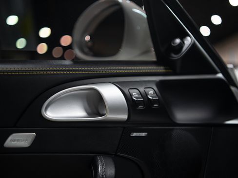 Used 2013 Porsche 911 Turbo S image 66