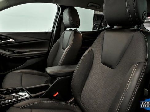 Used 2024 Buick Encore GX Preferred image 12