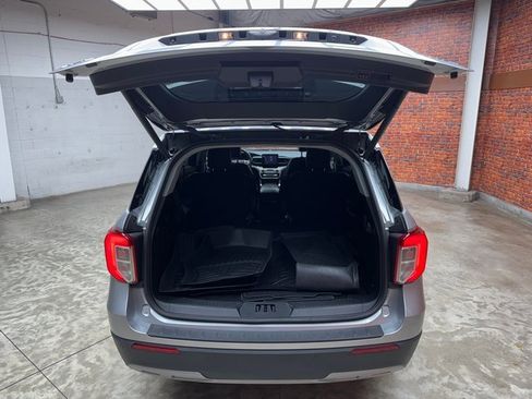 Certified 2023 Ford Explorer XLT w/ Equipment Group 202A image 27