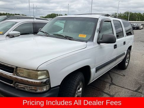 Used 2002 Chevrolet Suburban LS RWD image 2