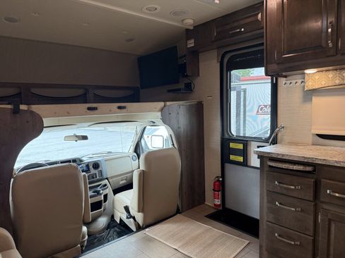 Used 2018 Ford E-450 and Econoline 450 Super Duty w/ Motorhome Prep Package RWD image 46