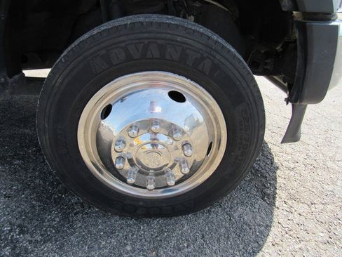 Used 2021 Ford F550 2WD Regular Cab Super Duty image 10