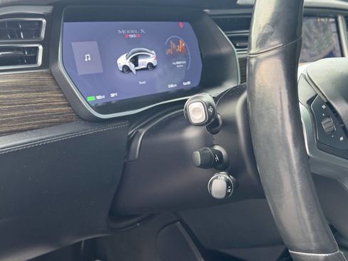 Used 2016 Tesla Model X P90D image 16