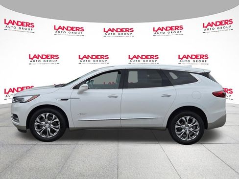 Used 2018 Buick Enclave Avenir w/ Avenir Technology Package FWD image 6