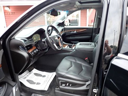 Used 2015 Cadillac Escalade Premium AWD/4WD image 7