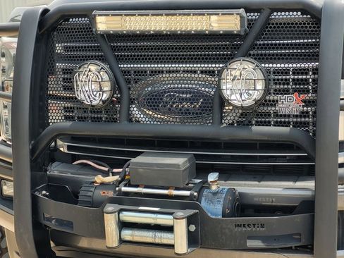 Used 2017 Ford F250 Lariat w/ Lariat Value Package image 14