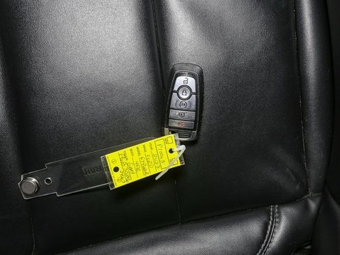 Used 2023 Ford Explorer XLT w/ Equipment Group 202A image 39