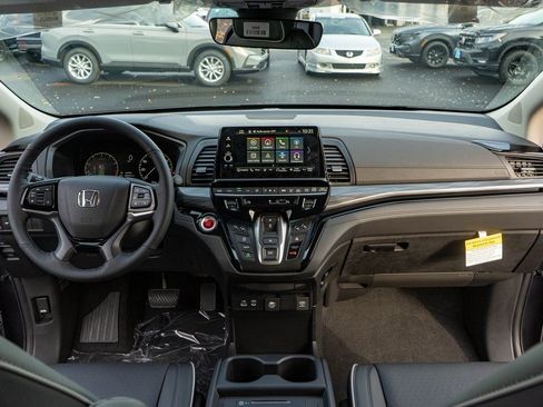 New 2026 Honda Odyssey Elite image 18