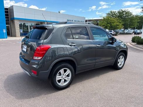 Used 2018 Chevrolet Trax LT w/ LT Convenience Package AWD/4WD image 6