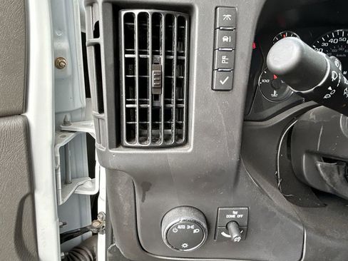New 2025 GMC Savana 3500 w/ Power Convenience Package RWD image 17