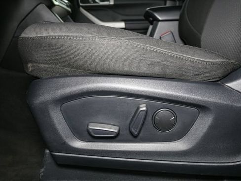 Used 2023 Ford Explorer XLT AWD/4WD image 37