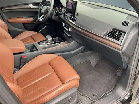 Used 2024 Audi Q5 2.0T Premium w/ Convenience Package image 31