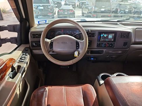 Used 2002 Ford F250 Lariat image 9