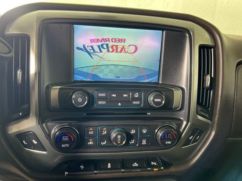 Used 2017 Chevrolet Silverado 2500 LT w/ Texas Edition RWD image 18