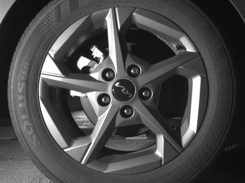 Used 2025 Kia K4 FWD image 15