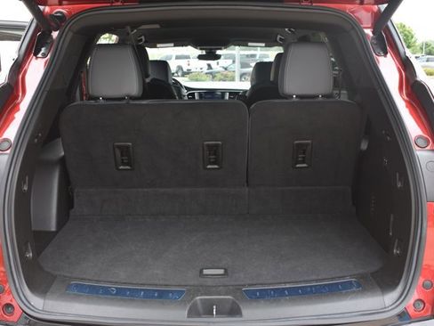 Used 2024 Buick Enclave Premium FWD image 18