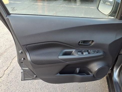 New 2025 Nissan Kicks Play S image 20