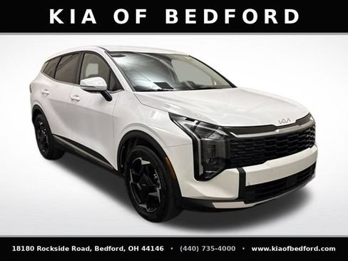 Certified 2026 Kia Sportage EX FWD image 3
