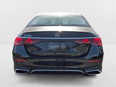 Used 2025 Mercedes-Benz E 350 Sedan image 7