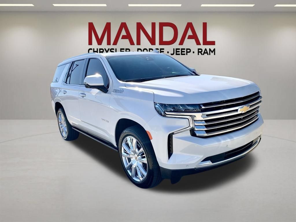 Used 2023 Chevrolet Tahoe High Country RWD image 3