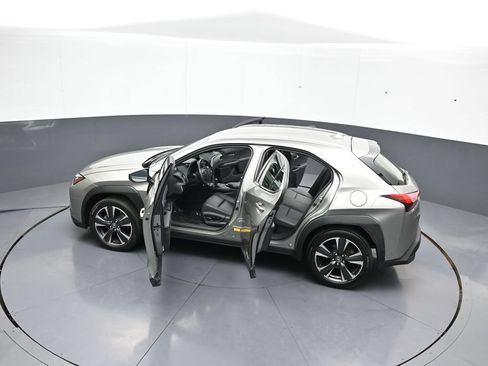 Used 2020 Lexus UX 250h w/ Accessory Package 2 AWD/4WD image 44