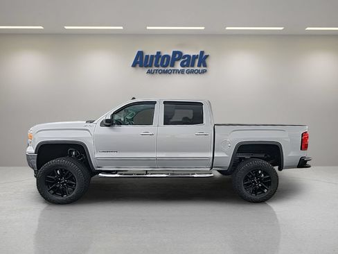 Used 2015 GMC Sierra 1500 SLE w/ SLE Value Package AWD/4WD image 4