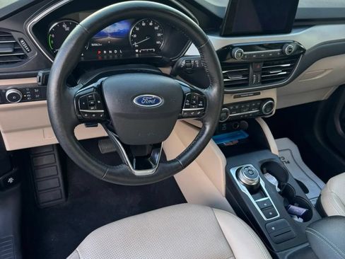 Used 2021 Ford Escape SEL AWD/4WD image 11