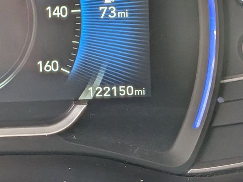 Used 2020 Hyundai Santa Fe SEL image 29