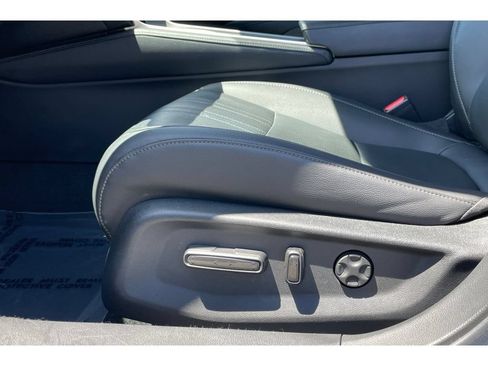 Used 2022 Honda Accord Touring image 12
