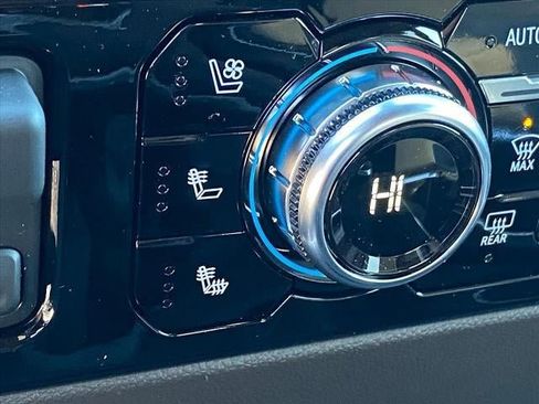 New 2026 GMC Sierra 1500 SLT w/ SLT Premium Plus Package image 20