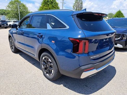 New 2026 Kia Sorento S w/ S Panoramic Sunroof Package FWD image 6