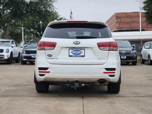 Used 2018 Kia Sorento SX image 7
