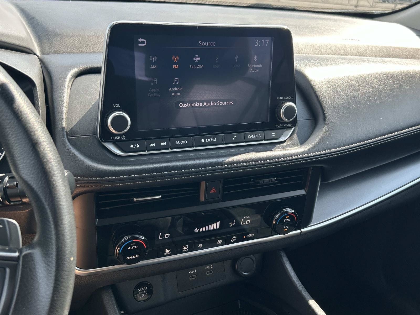Used 2024 Nissan Rogue SV FWD image 28