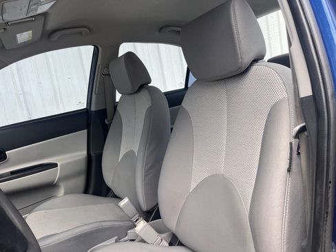 Used 2011 Hyundai Accent GLS w/ Premium Pkg 4 image 18