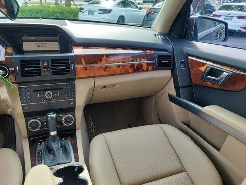 Used 2010 Mercedes-Benz GLK 350 4MATIC image 18