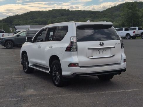 Used 2023 Lexus GX 460 Luxury w/ Sport Design Package AWD/4WD image 8