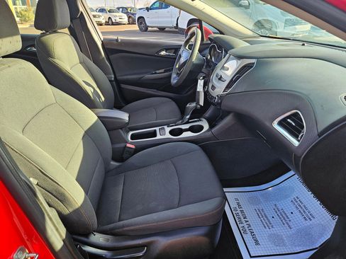 Used 2017 Chevrolet Cruze LS image 20