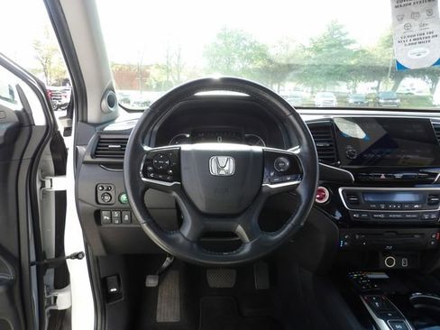 Used 2020 Honda Pilot Elite image 22