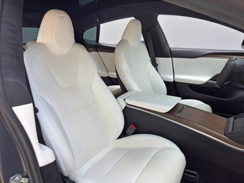 Used 2022 Tesla Model S AWD/4WD image 42
