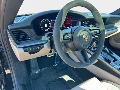 Used 2026 Porsche 911 Carrera image 13