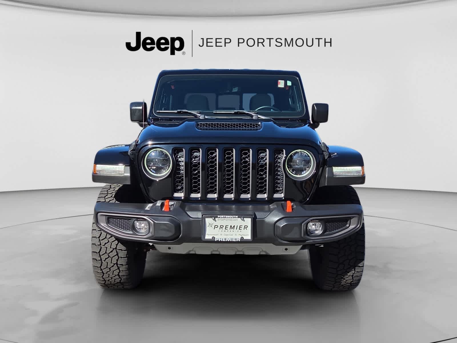Used 2023 Jeep Gladiator Mojave w/ LED Lighting Group AWD/4WD image 2