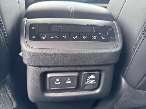 New 2026 Nissan Pathfinder Platinum w/ Cargo Package FWD image 32