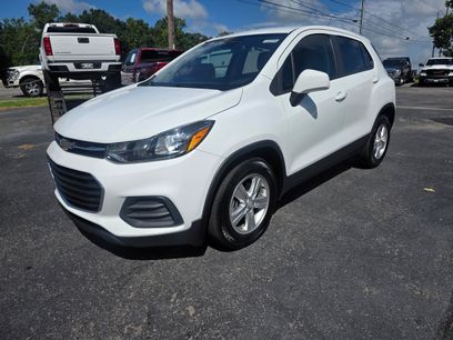 Used 2022 Chevrolet Trax LS w/ Tint and Cruise Package