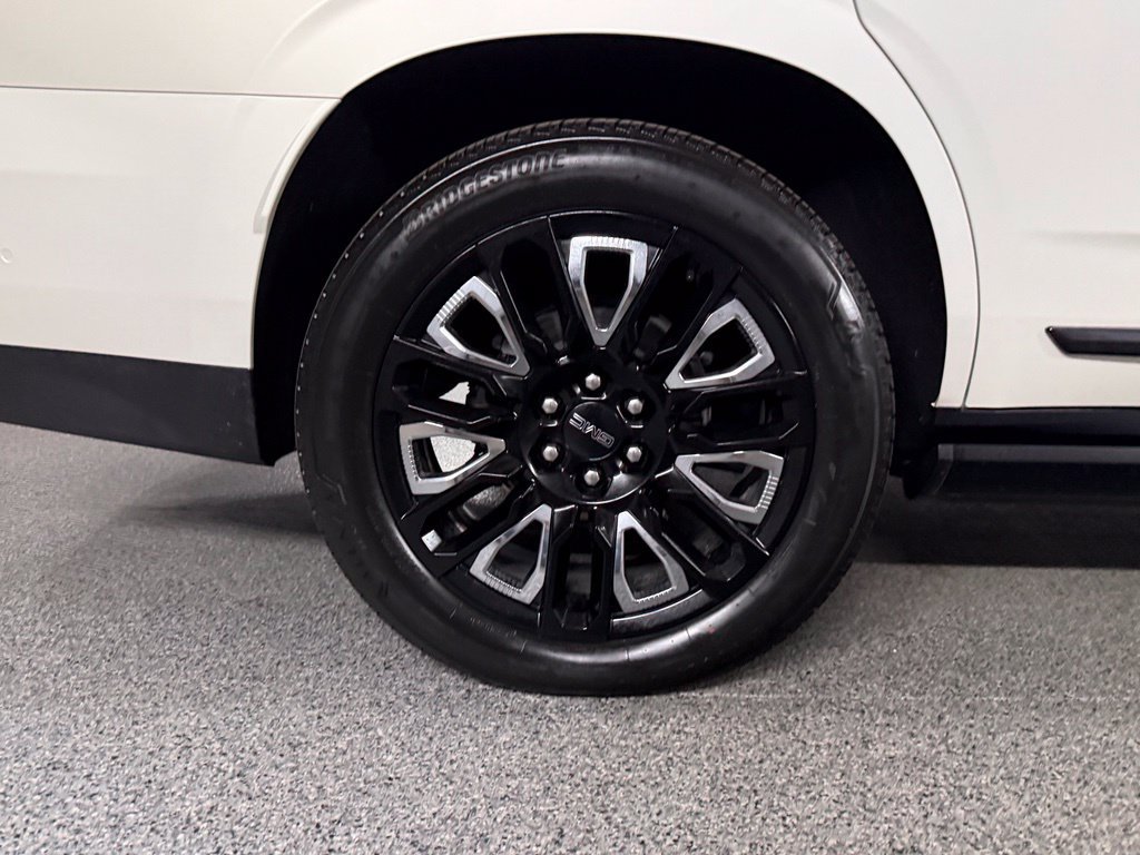 Used 2023 GMC Yukon Denali Ultimate AWD/4WD image 8