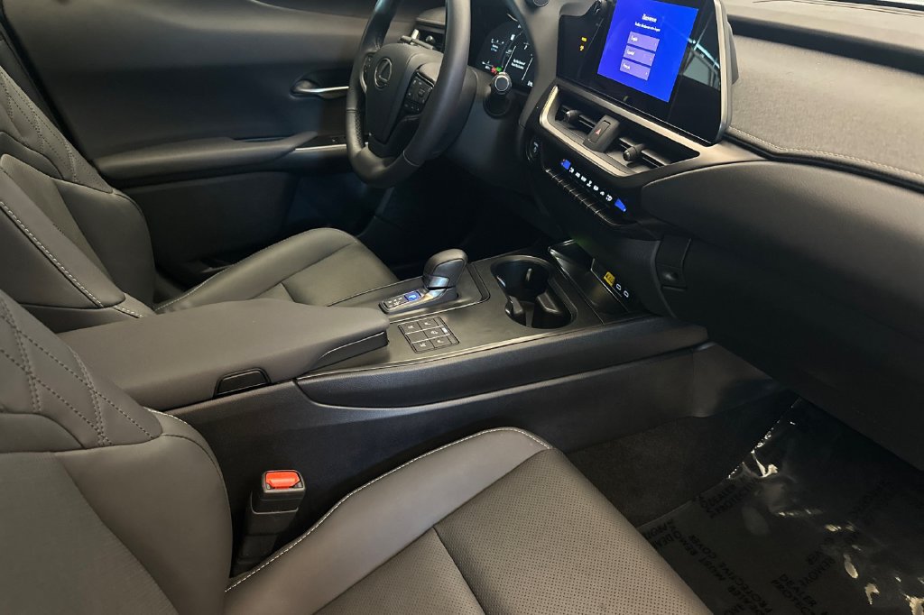 Used 2025 Lexus UX 300h FWD w/ Cold Area Package image 16