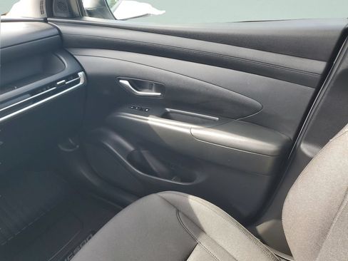 Certified 2026 Hyundai Tucson SE FWD image 13