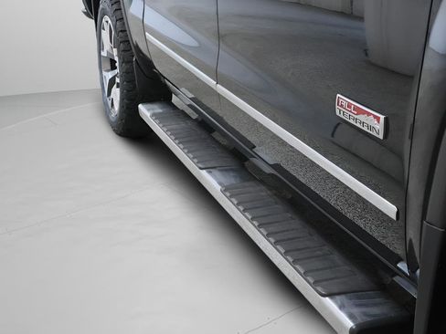 Used 2016 GMC Sierra 1500 SLT w/ All-Terrain Package AWD/4WD image 32